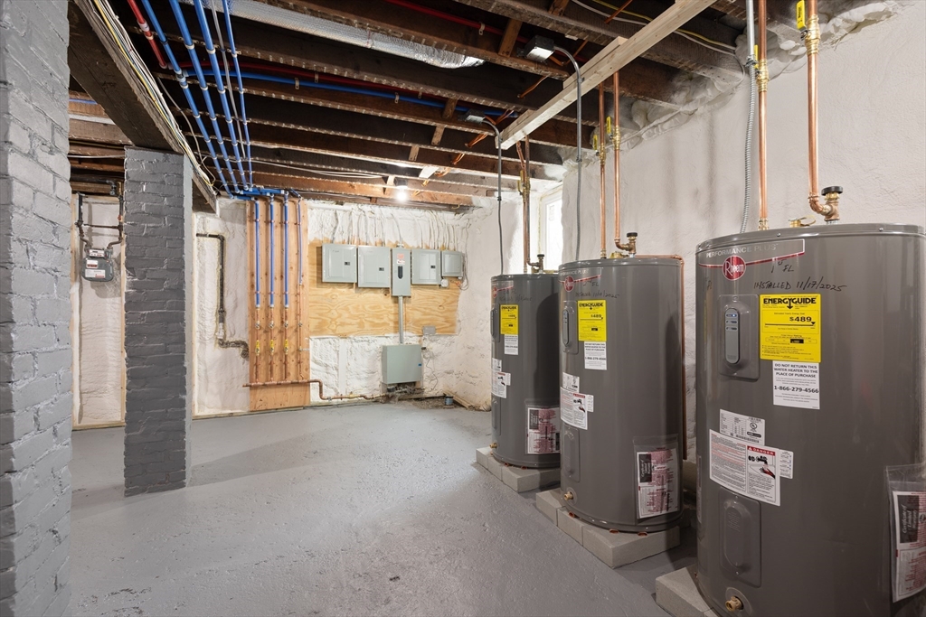 59 Wenham Street # 3