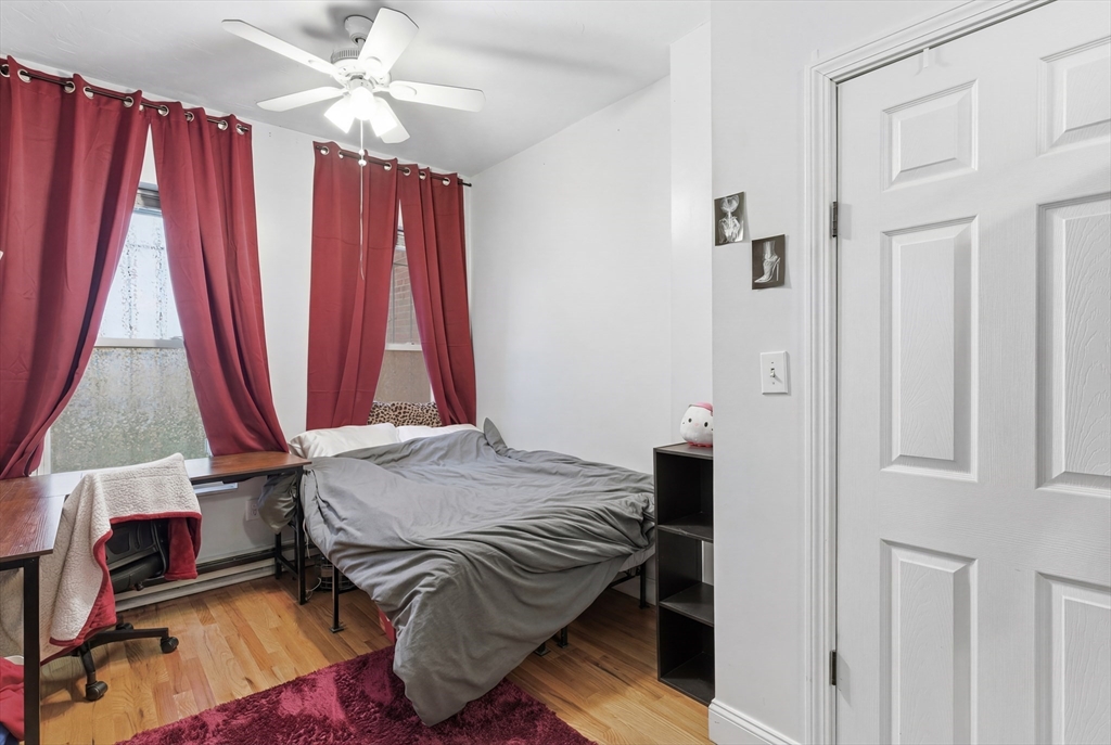 881 Harrison Ave # 1