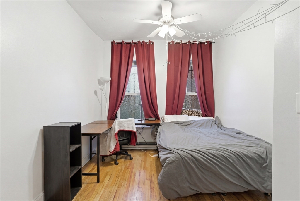 881 Harrison Ave # 1