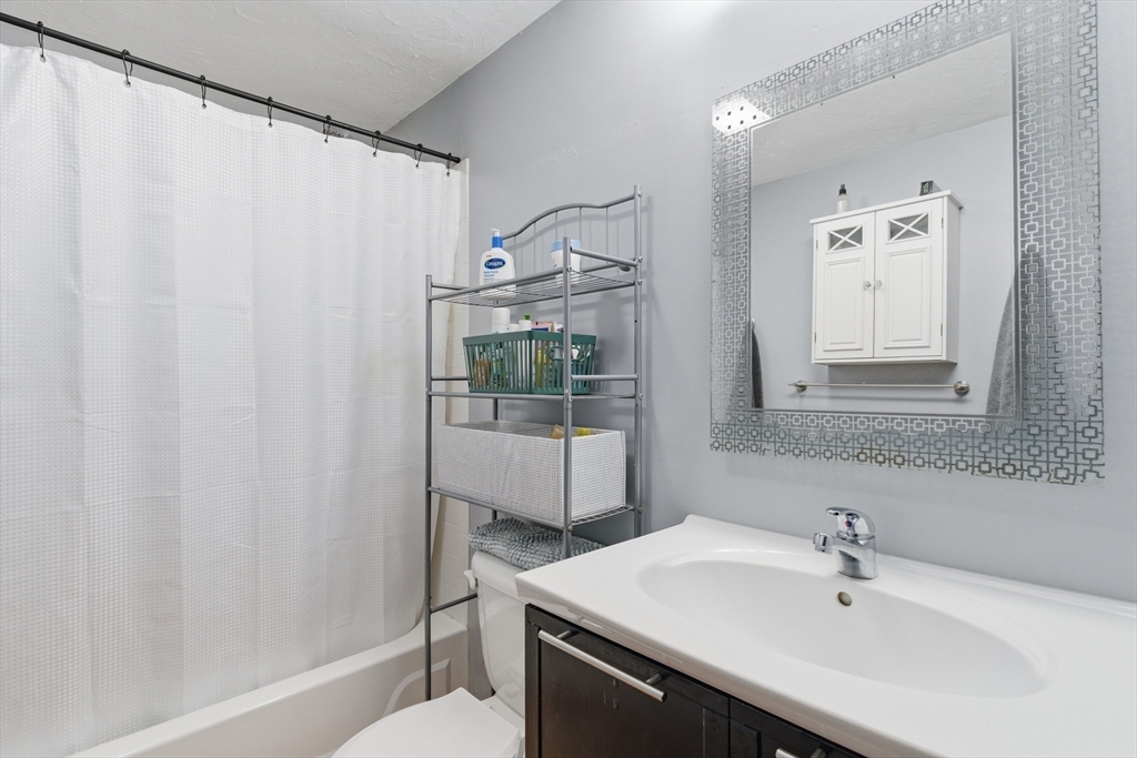 881 Harrison Ave # 1