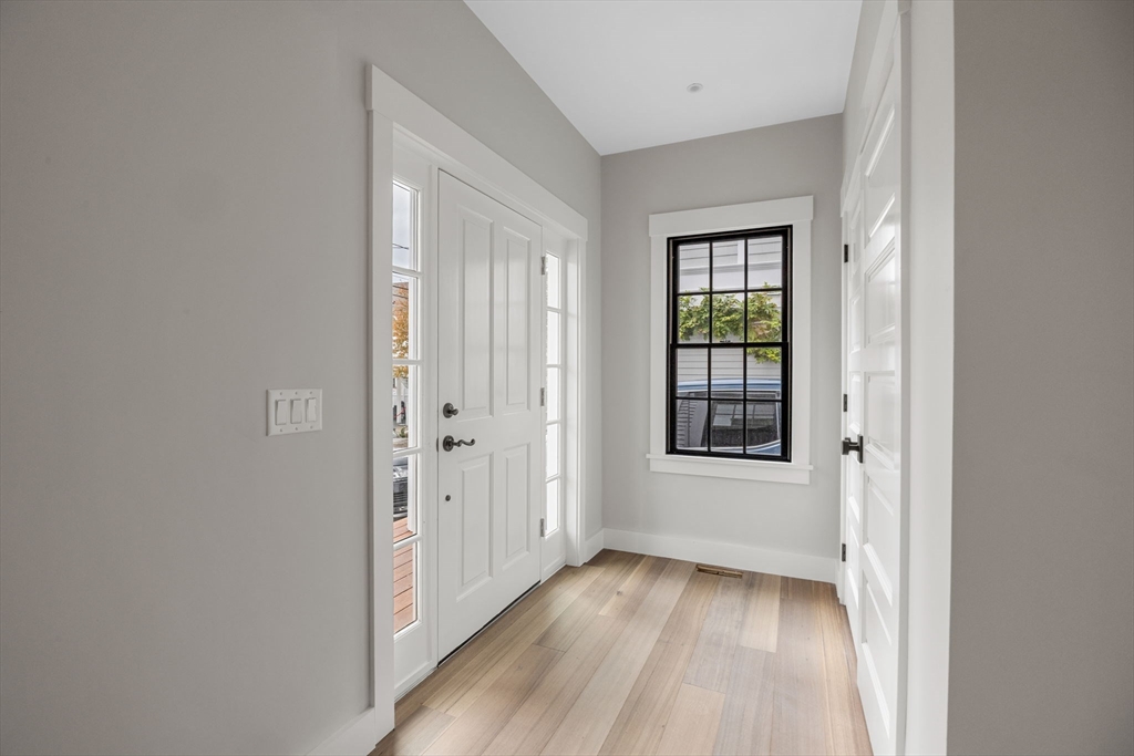 404 Commercial Street # 1