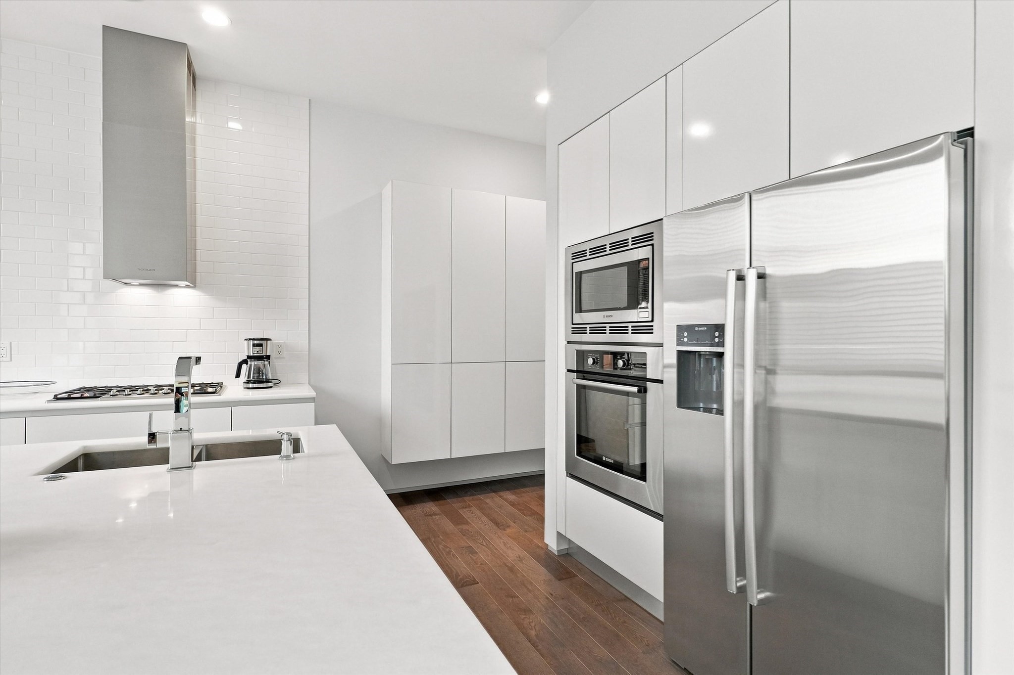 537 East 1st St # 5