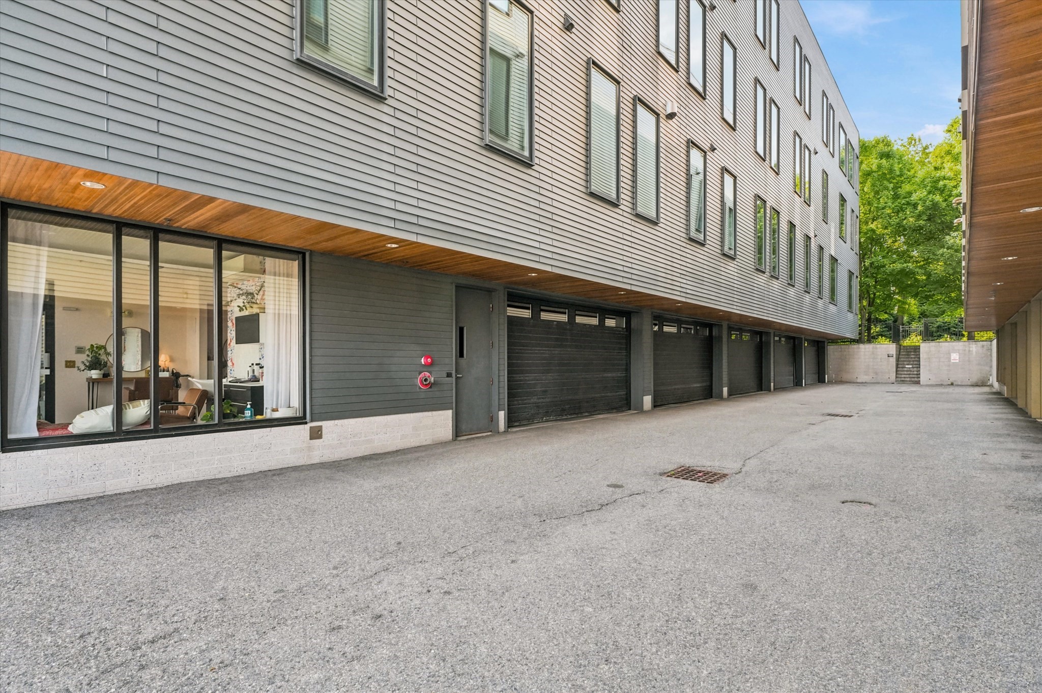 537 East 1st St # 5