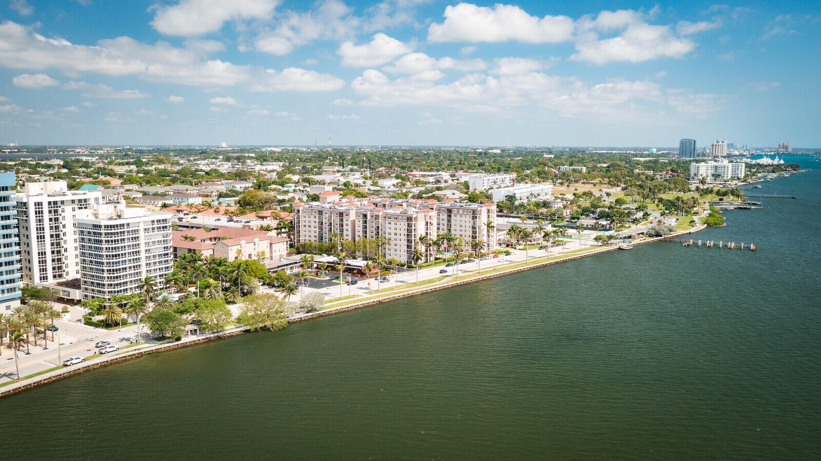 1617 N Flagler Drive 304