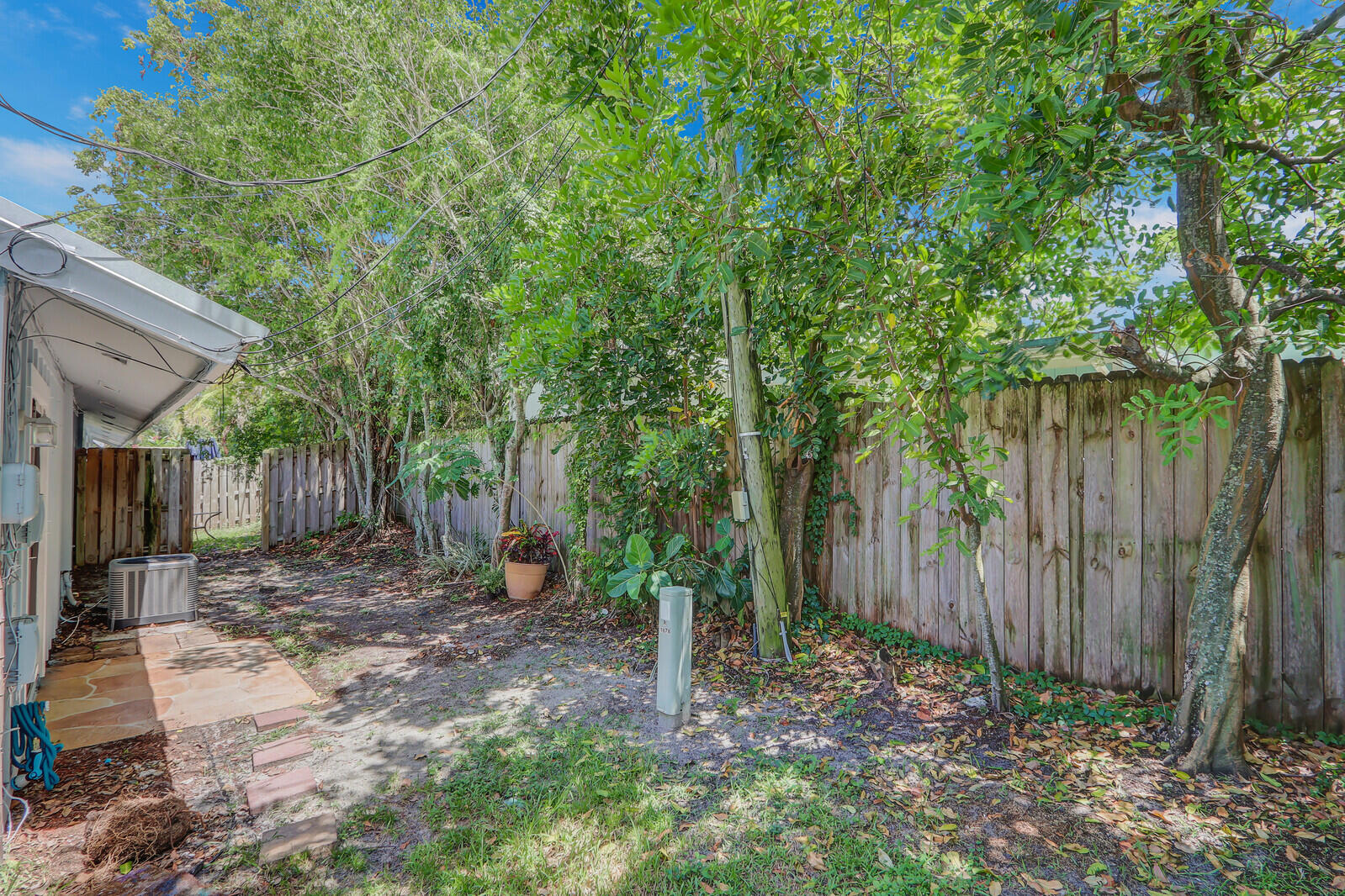 1878 Windsor Drive