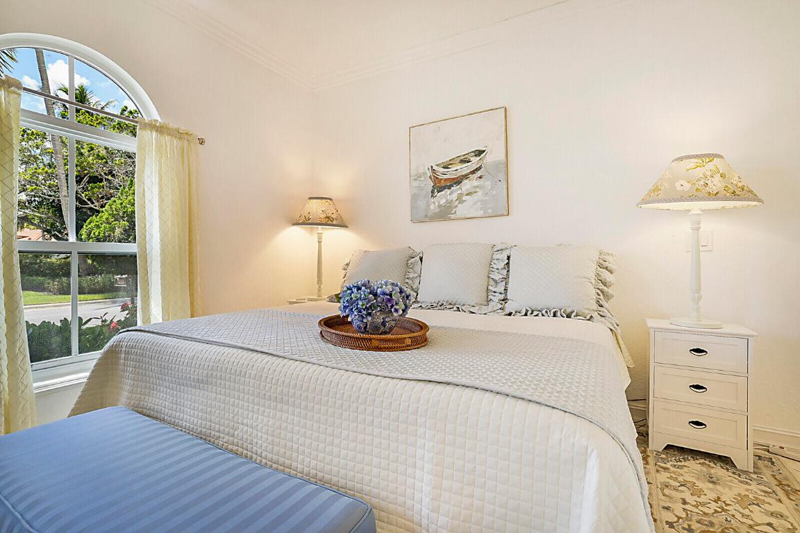 10744 Waterford Place