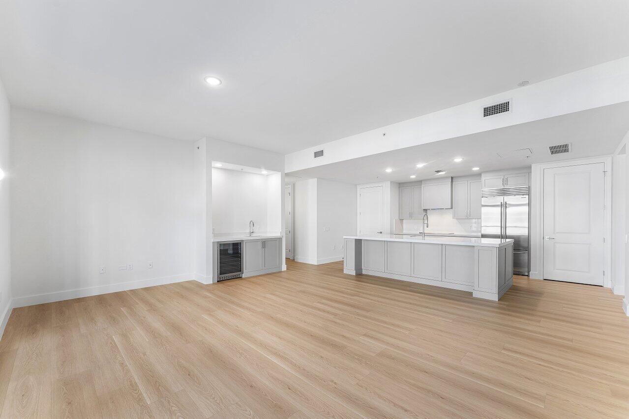 178 Lake Drive 4102