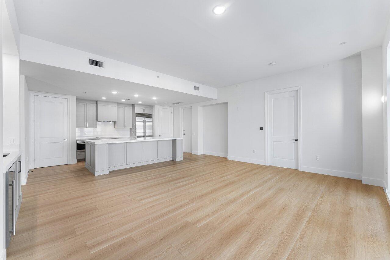 178 Lake Drive 4102