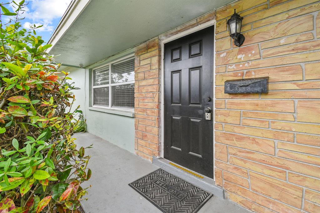 3744 Island Road