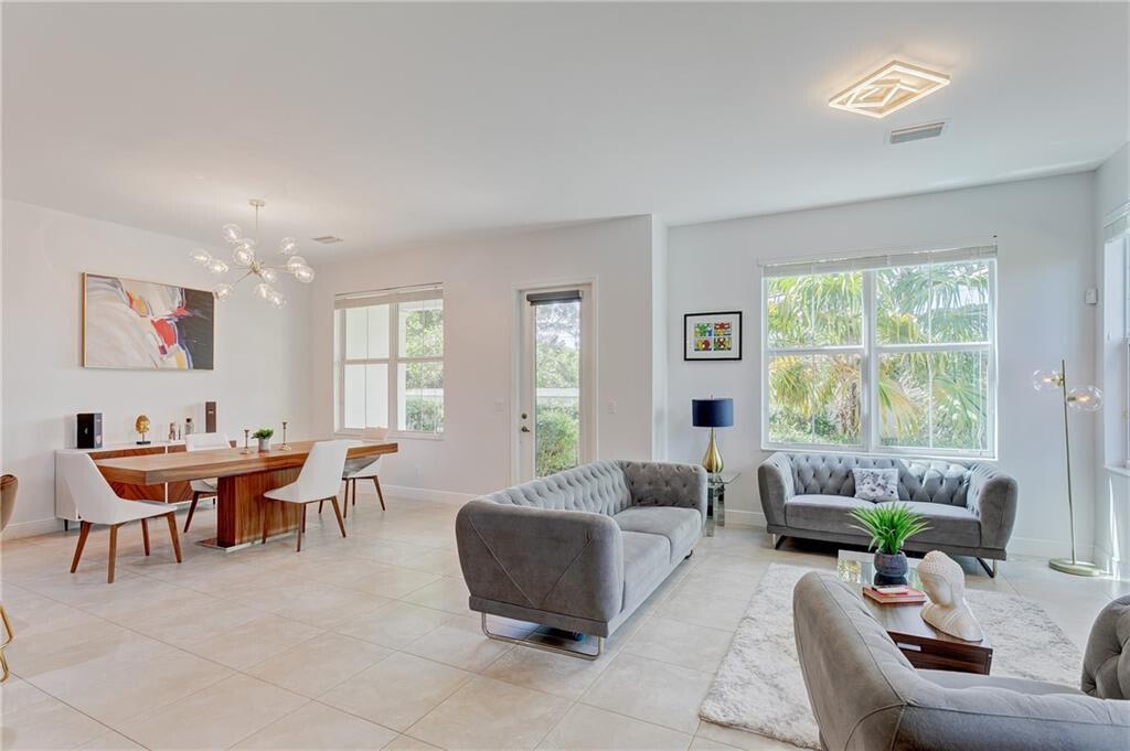 5150 Hamilton Court