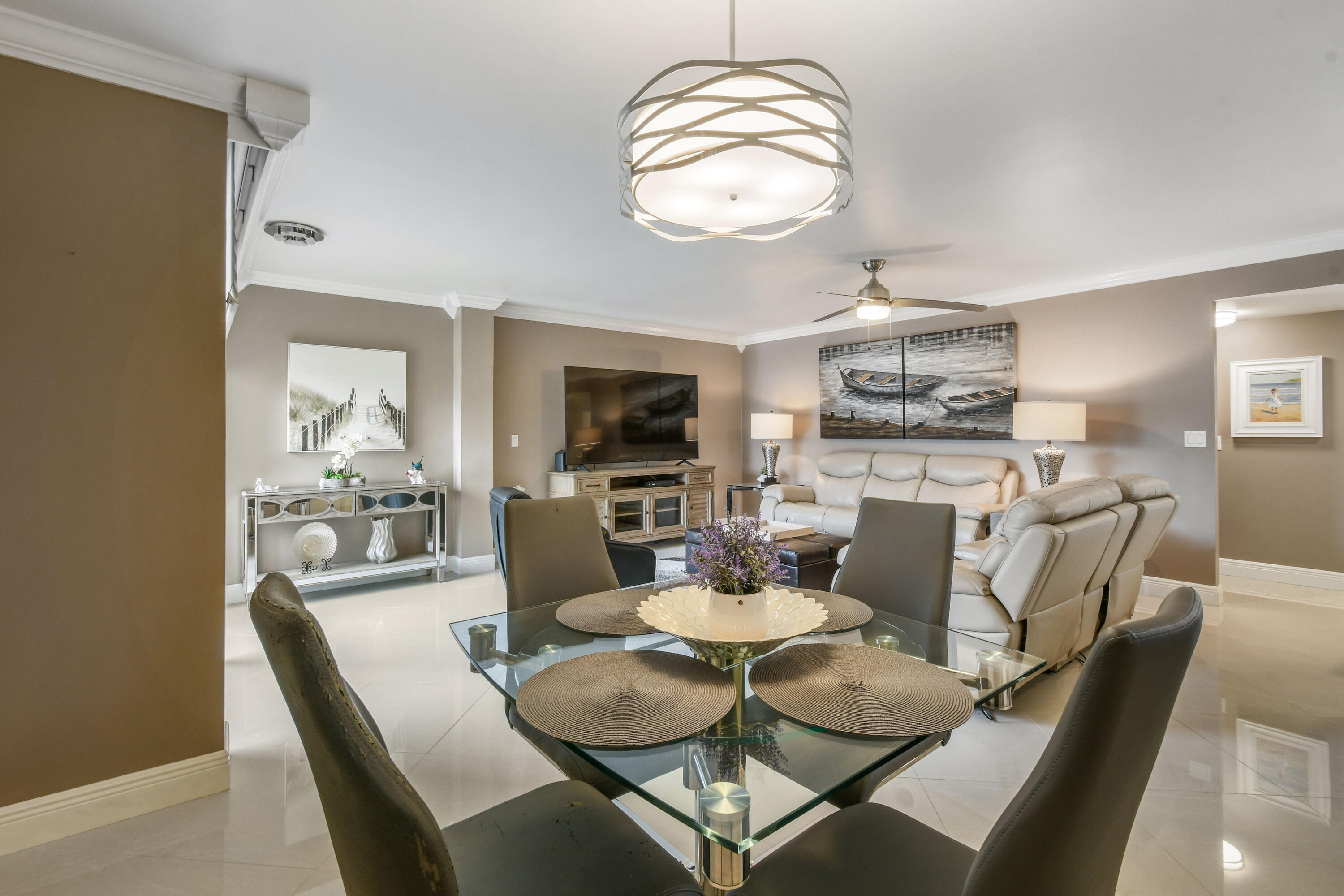 955 Egret Circle Unit: 208