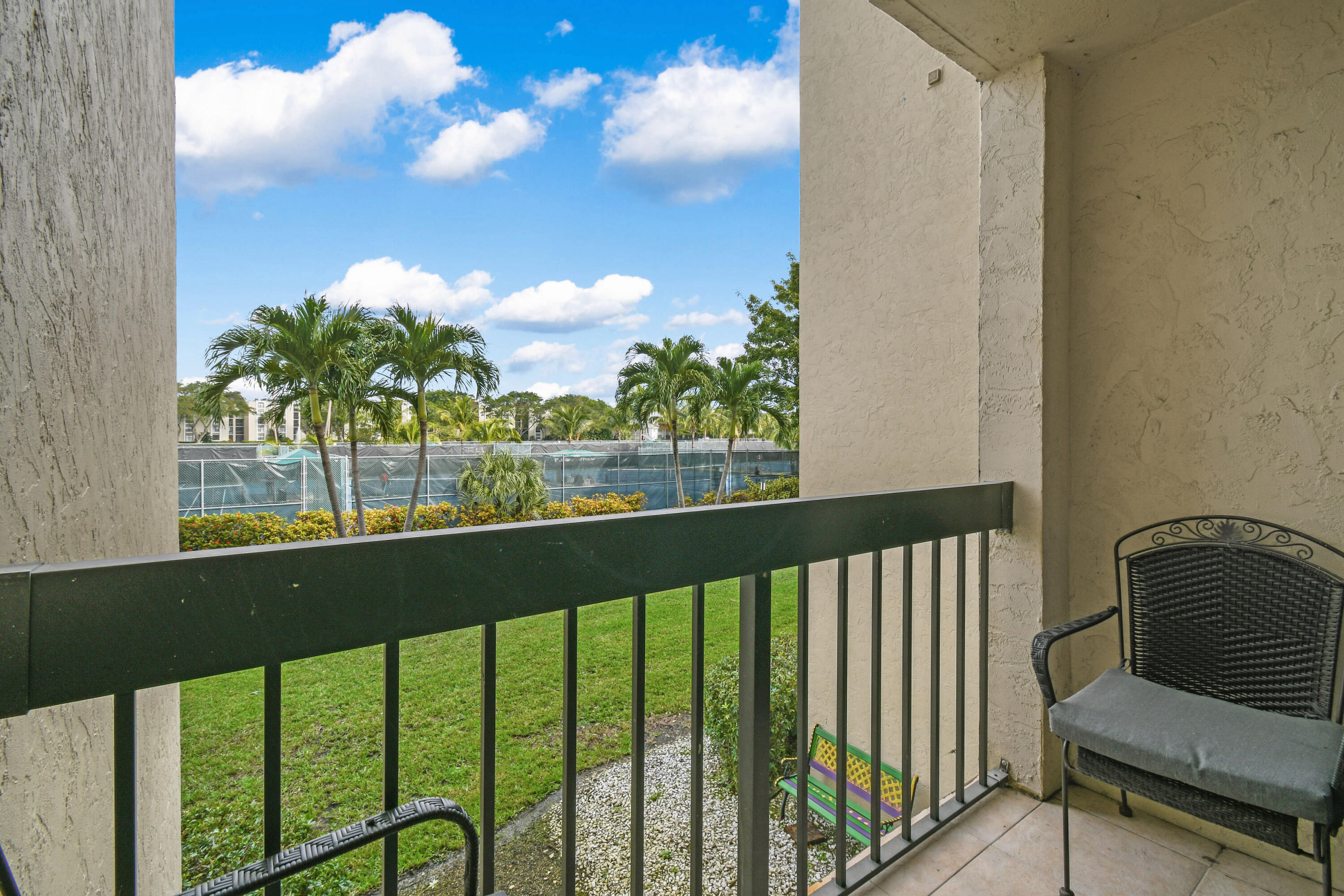 955 Egret Circle Unit: 208