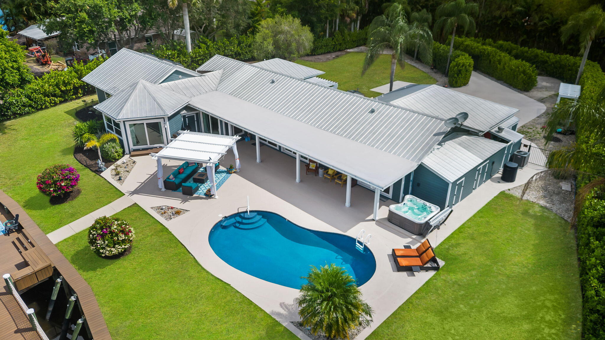 610 SW Bittern Street