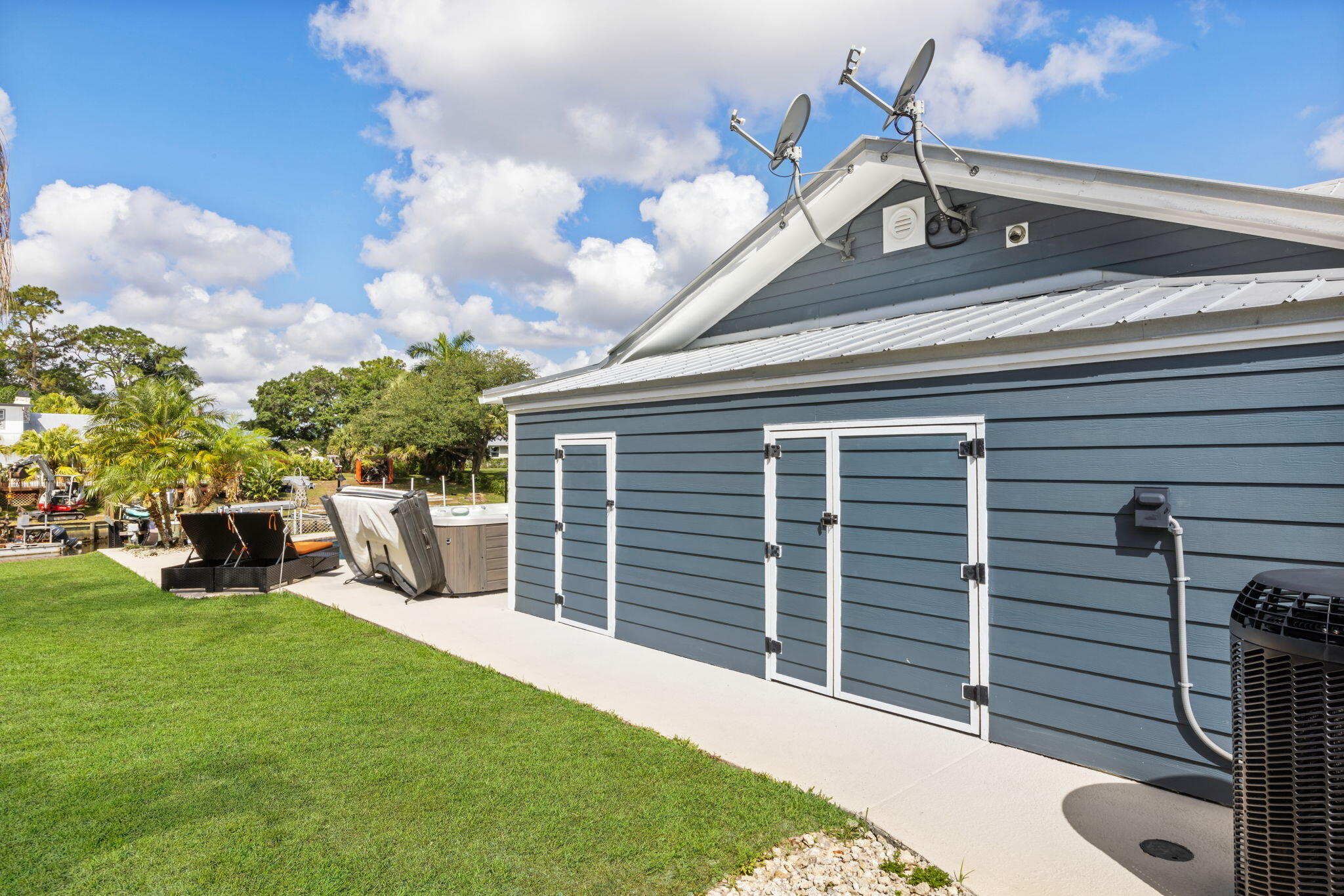 610 SW Bittern Street