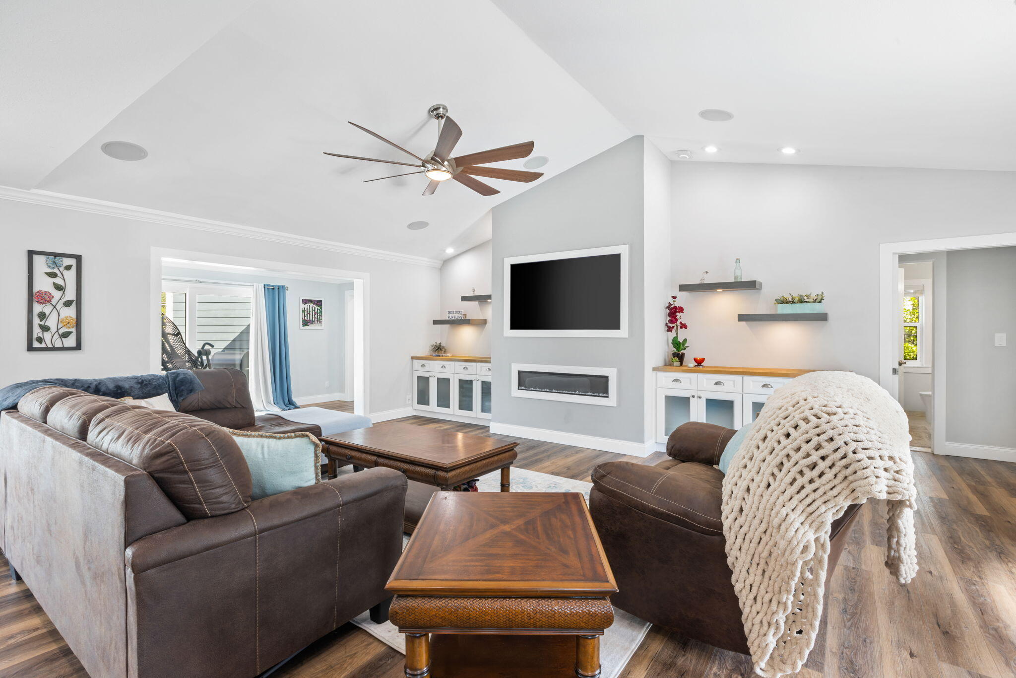 610 SW Bittern Street