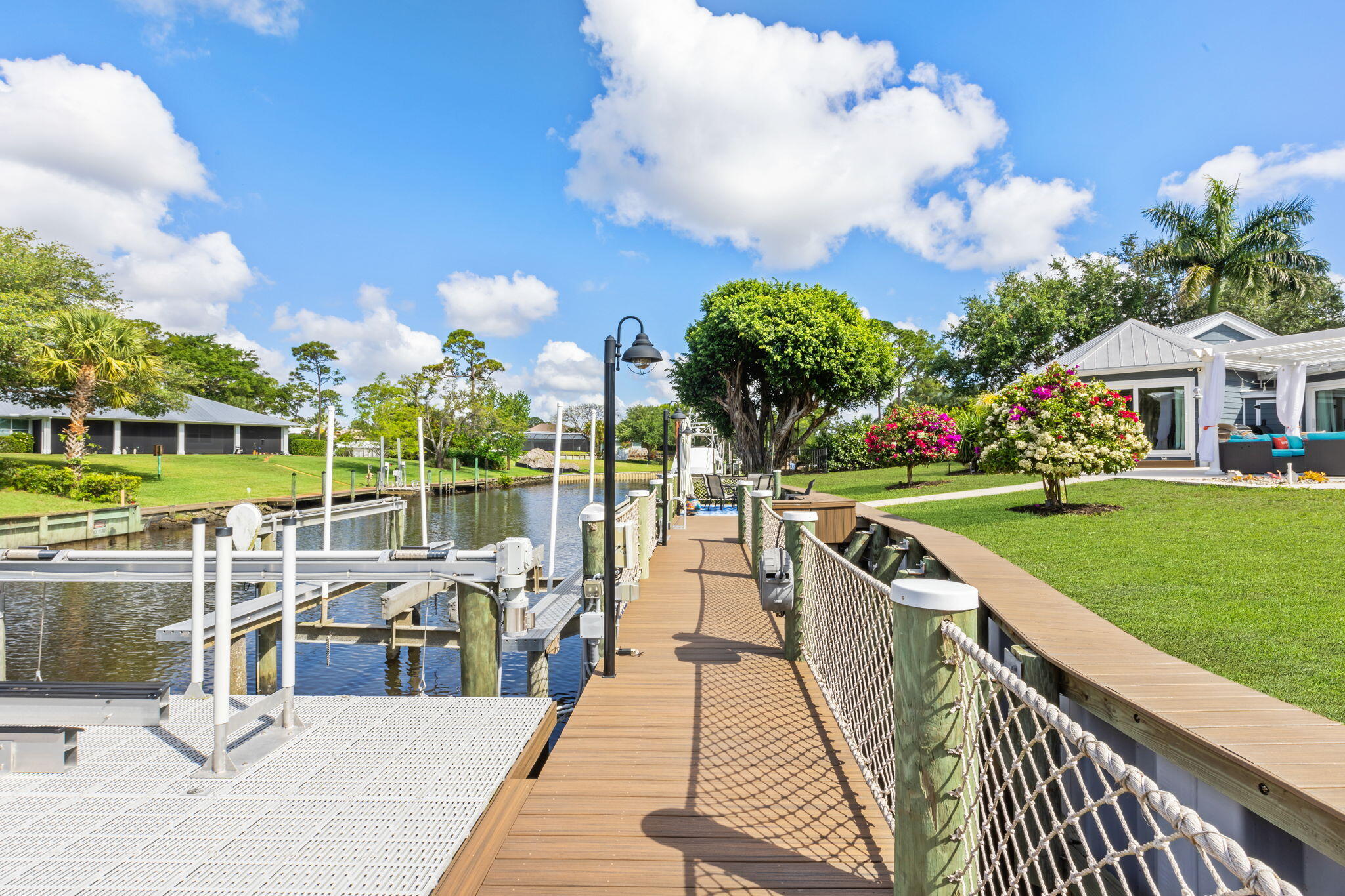 610 SW Bittern Street