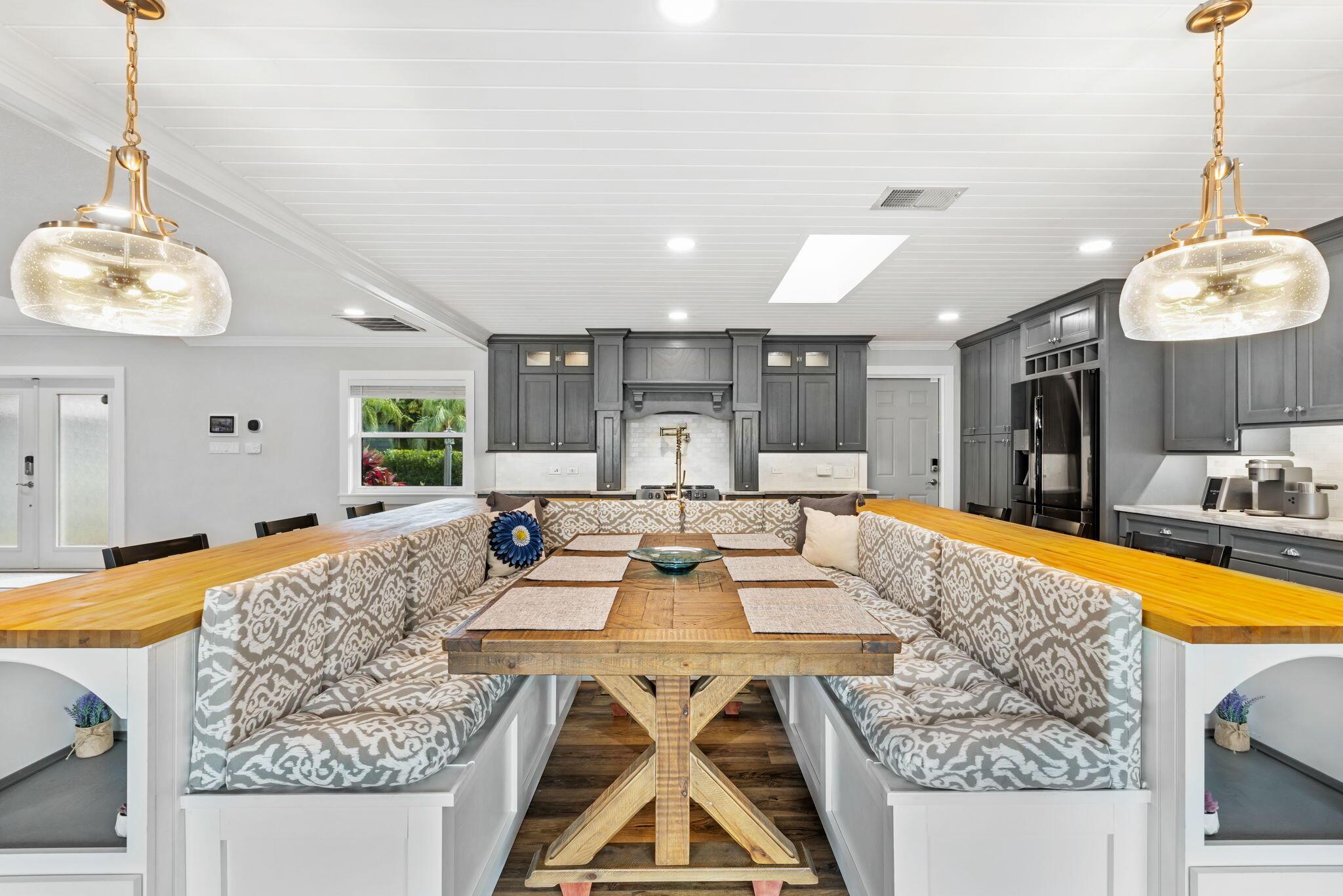 610 SW Bittern Street