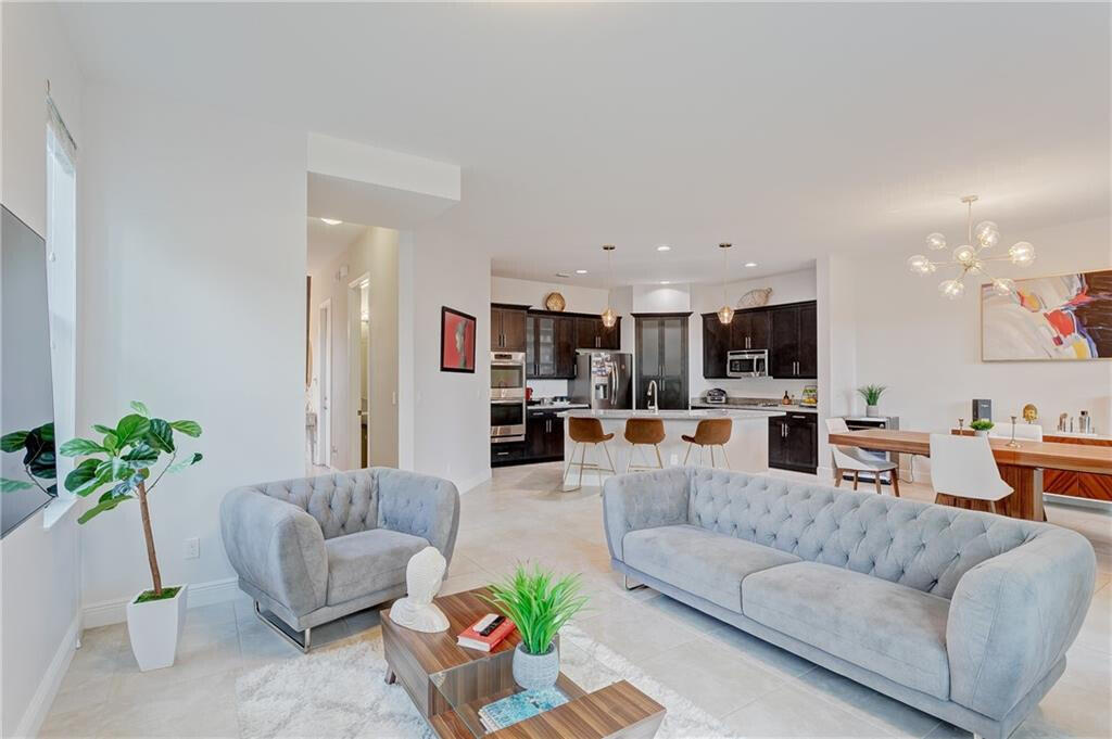 5150 Hamilton Court