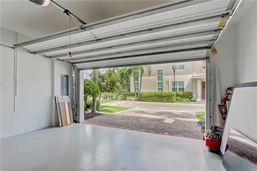 5150 Hamilton Court