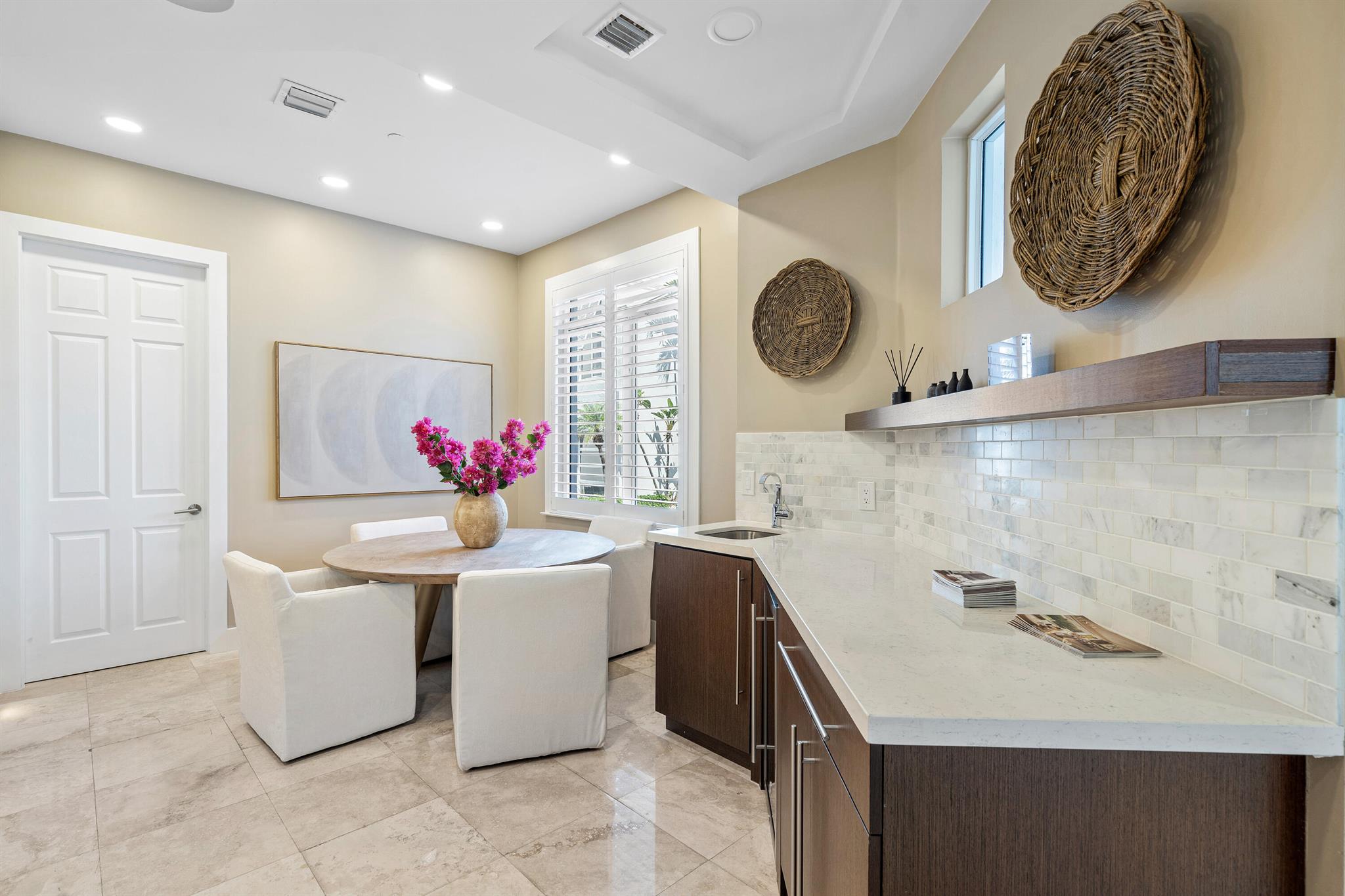 2115 S Ocean Boulevard 7