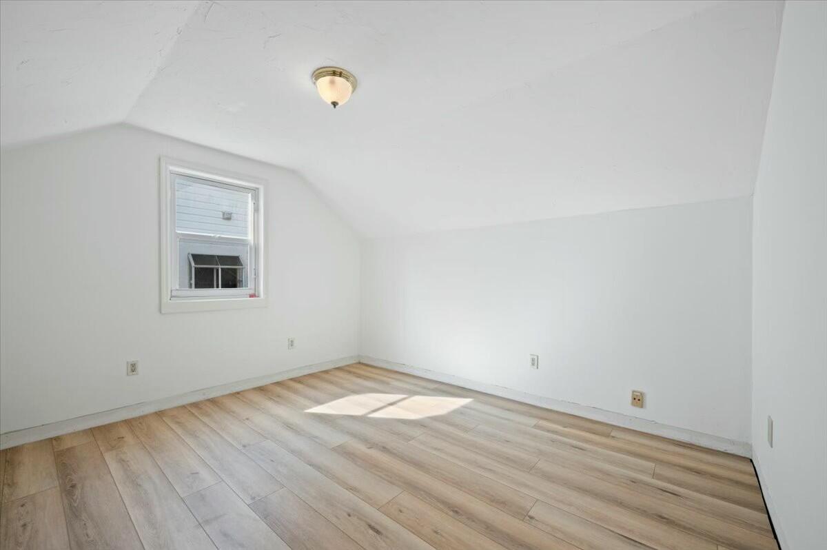 17647 112th Drive N