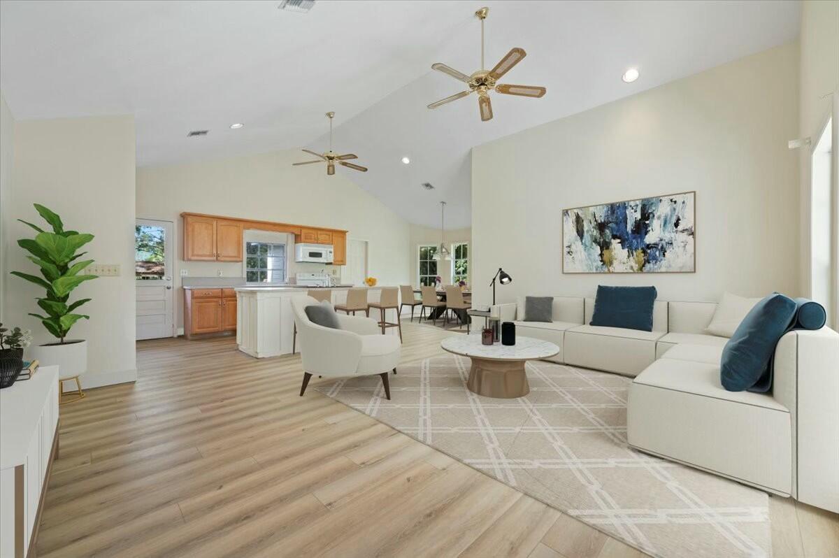 17647 112th Drive N