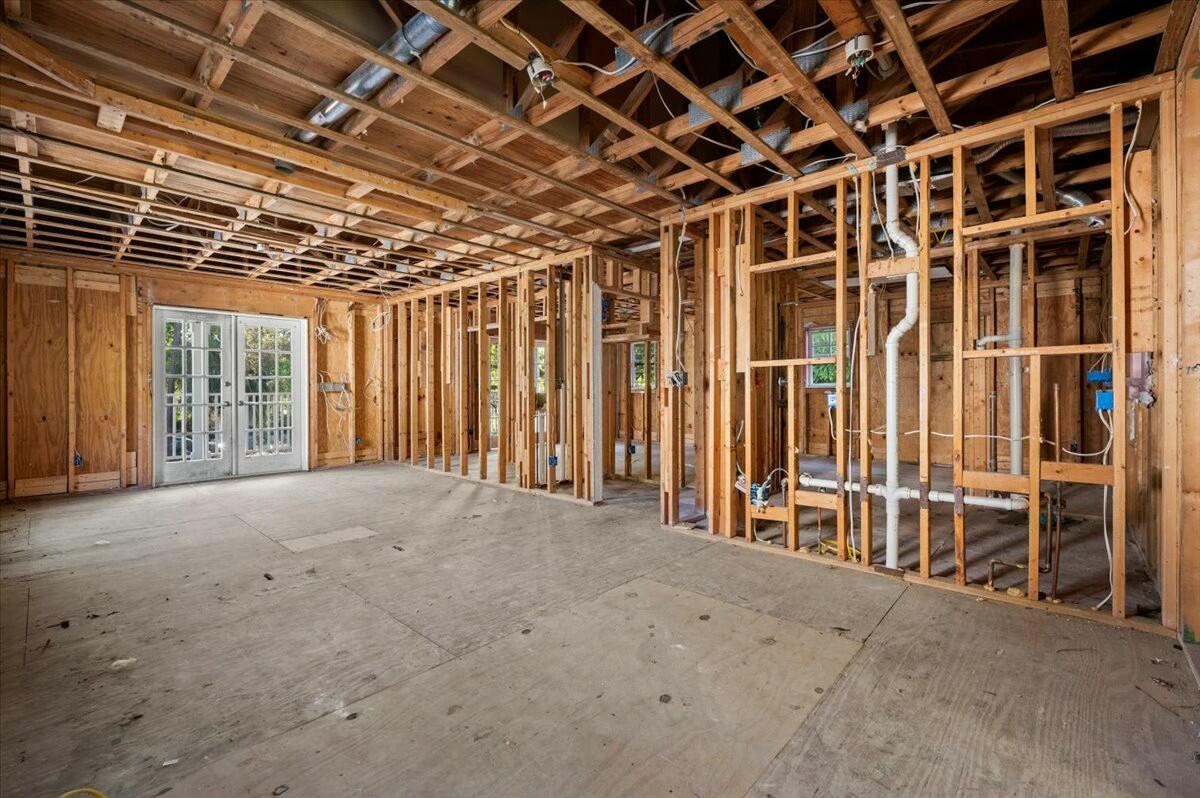 17647 112th Drive N