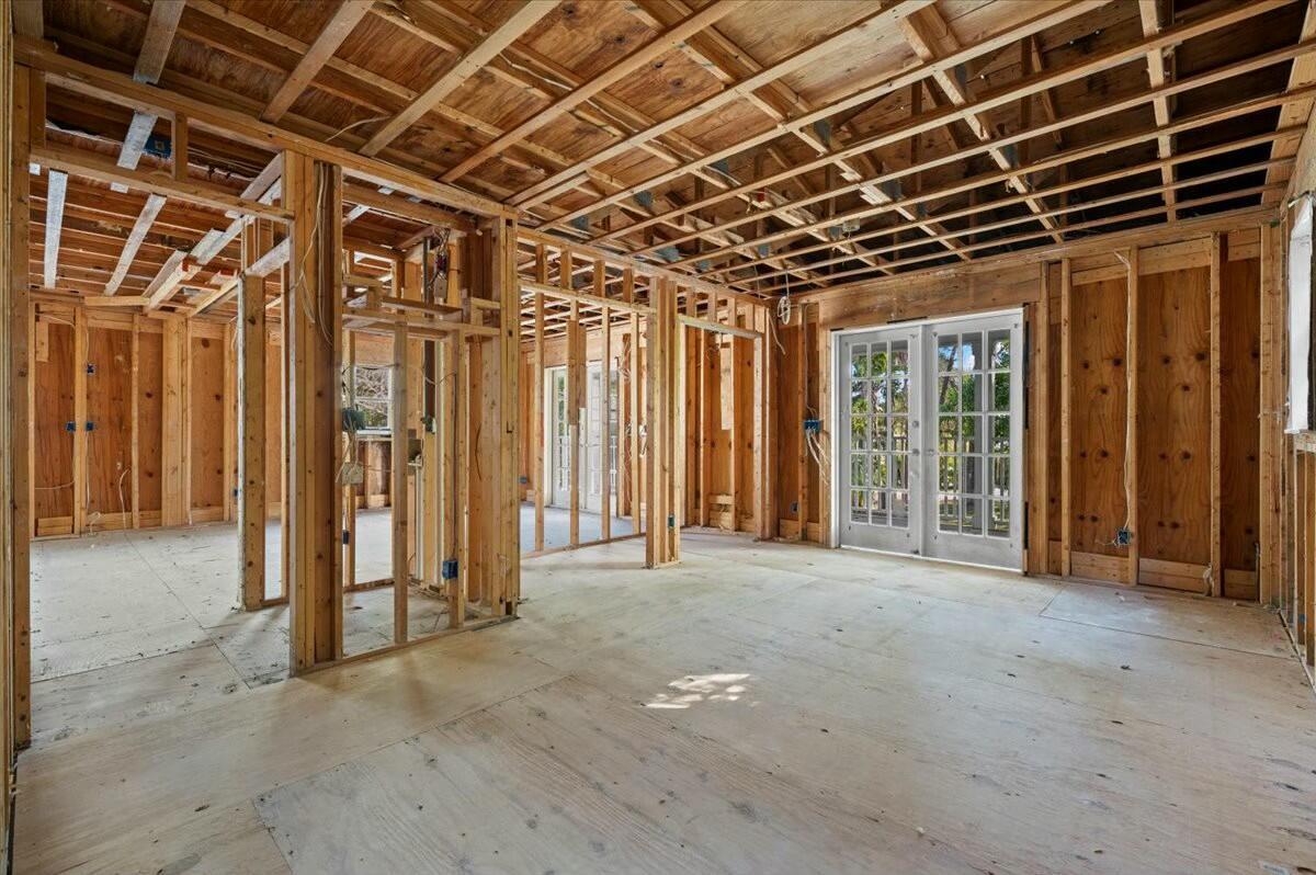 17647 112th Drive N