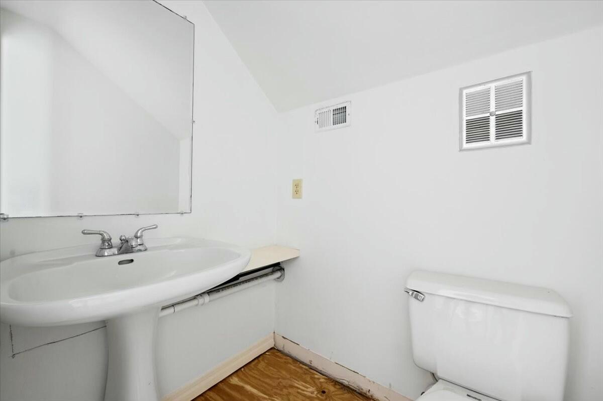 17647 112th Drive N