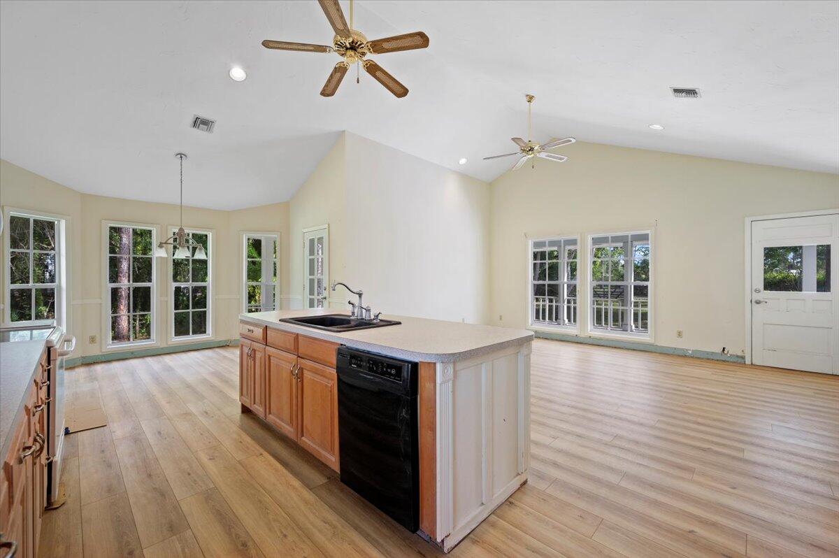 17647 N 112th Drive N