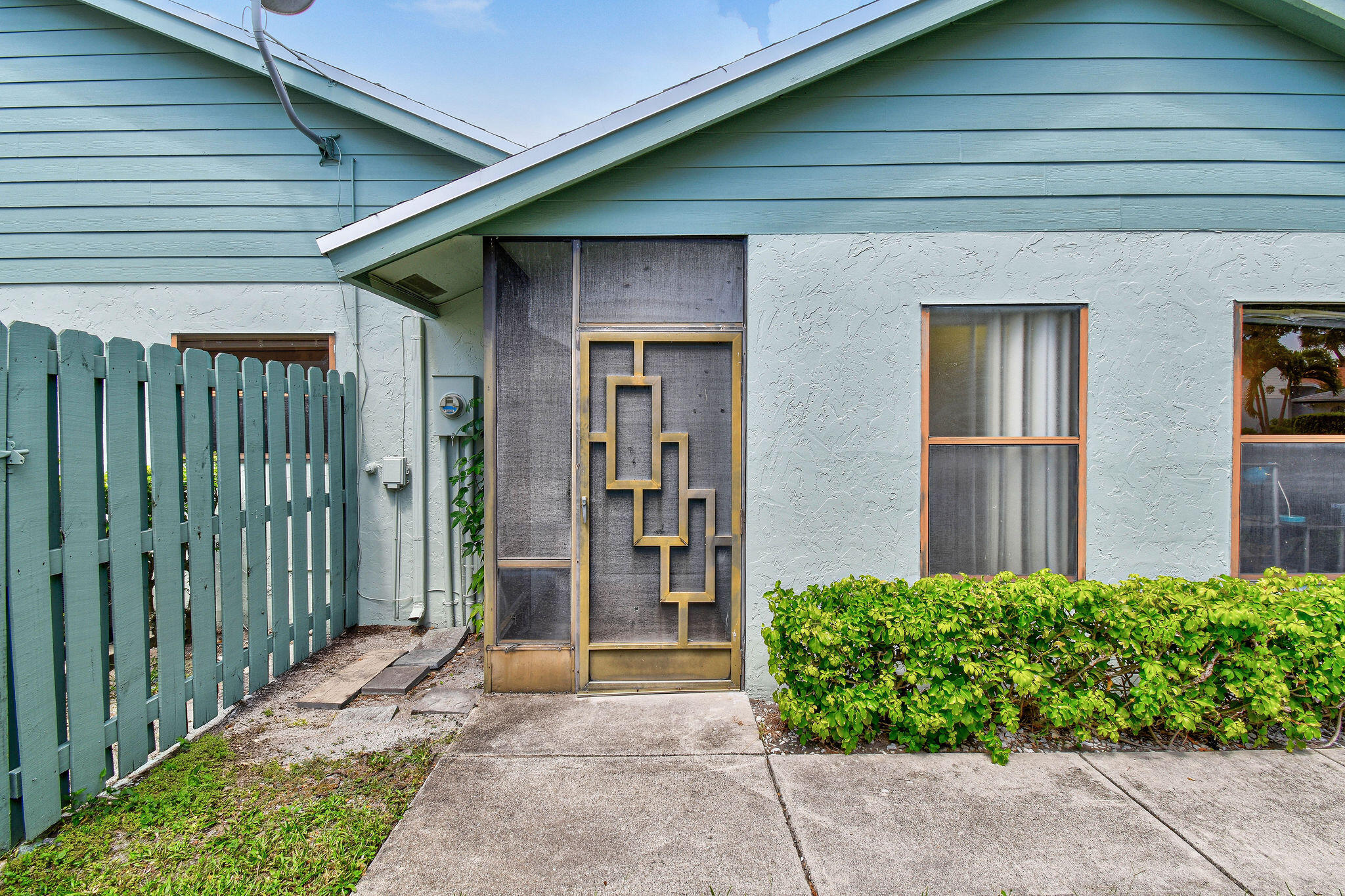 3180 NW 6th Street