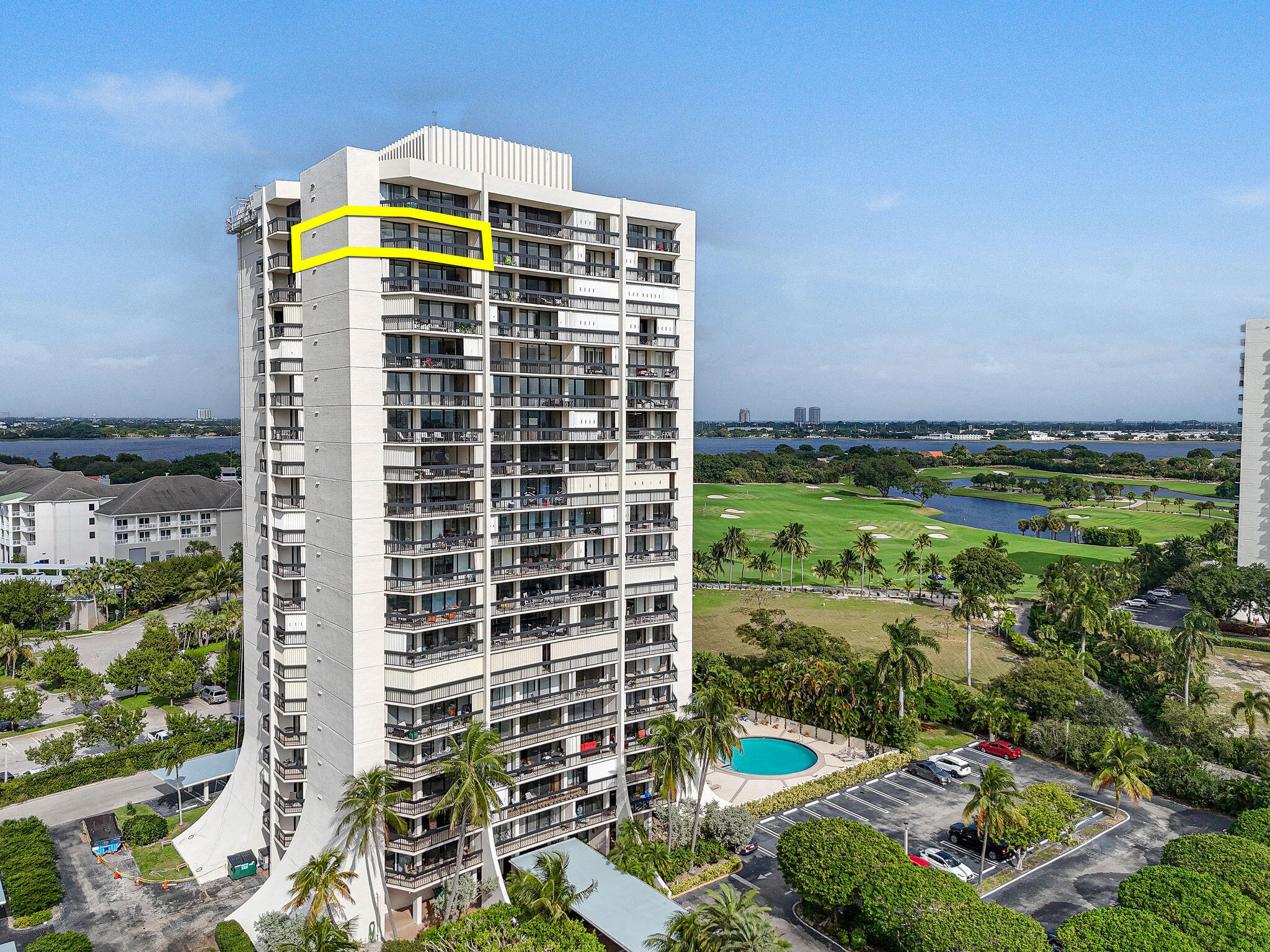 2400 Presidential Way 2006