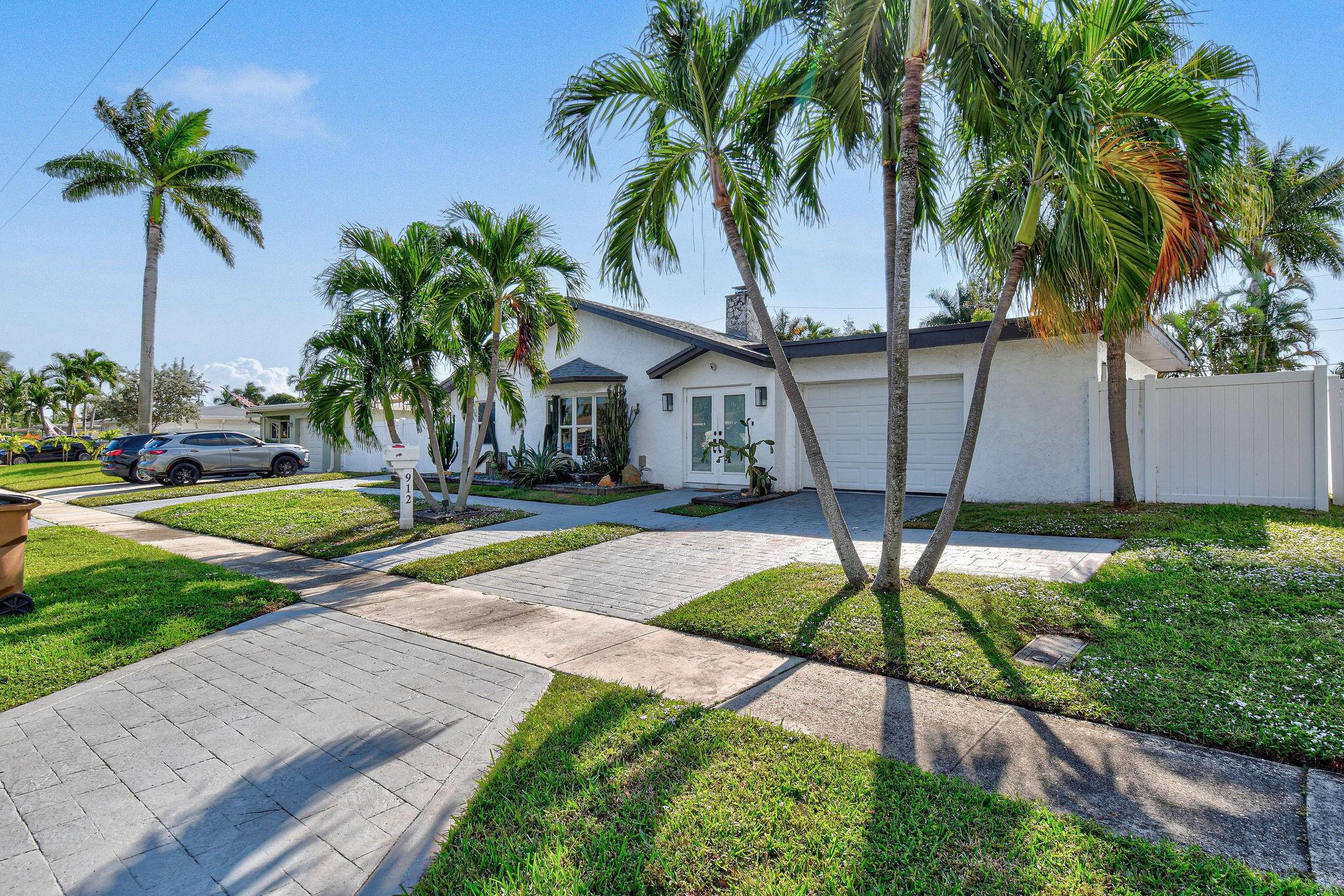 912 SE 15th Court