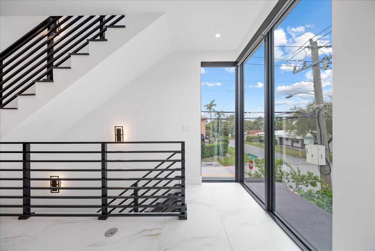 1052 N Victoria Park Road, Fort Lauderdale