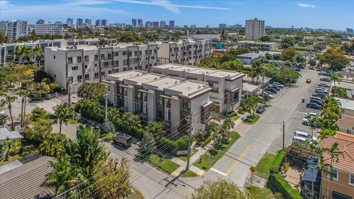 1052 N Victoria Park Road, Fort Lauderdale