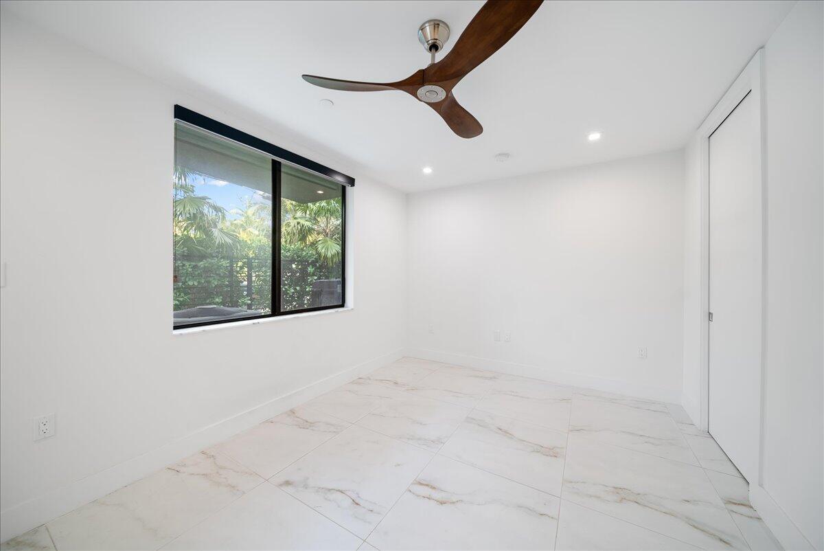1052 N Victoria Park Road, Fort Lauderdale