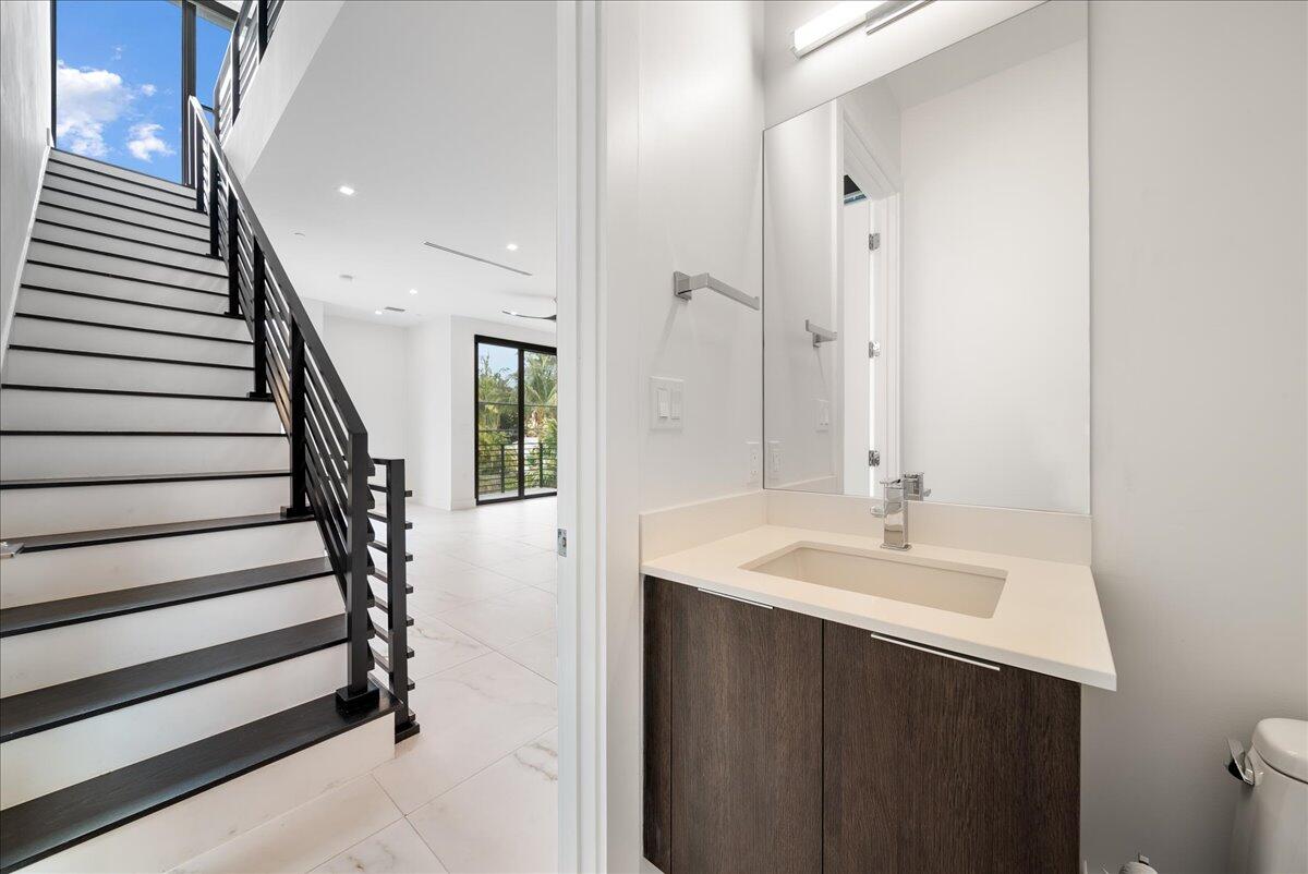 1052 N Victoria Park Road, Fort Lauderdale