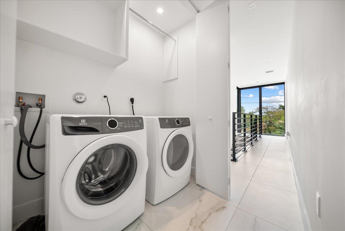 1052 N Victoria Park Road, Fort Lauderdale