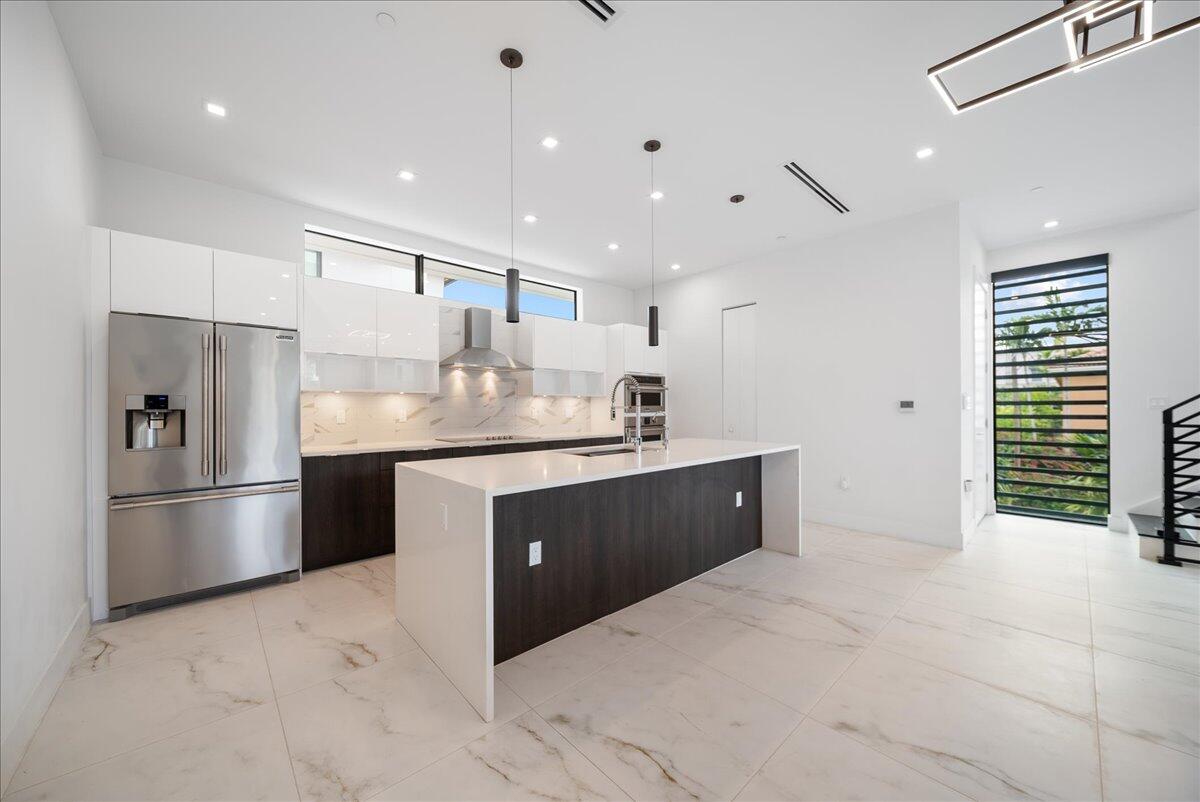 1052 N Victoria Park Road, Fort Lauderdale