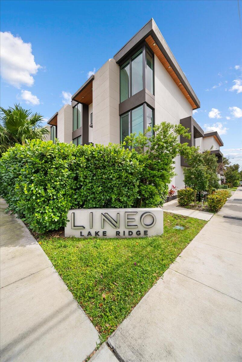 1052 N Victoria Park Road, Fort Lauderdale