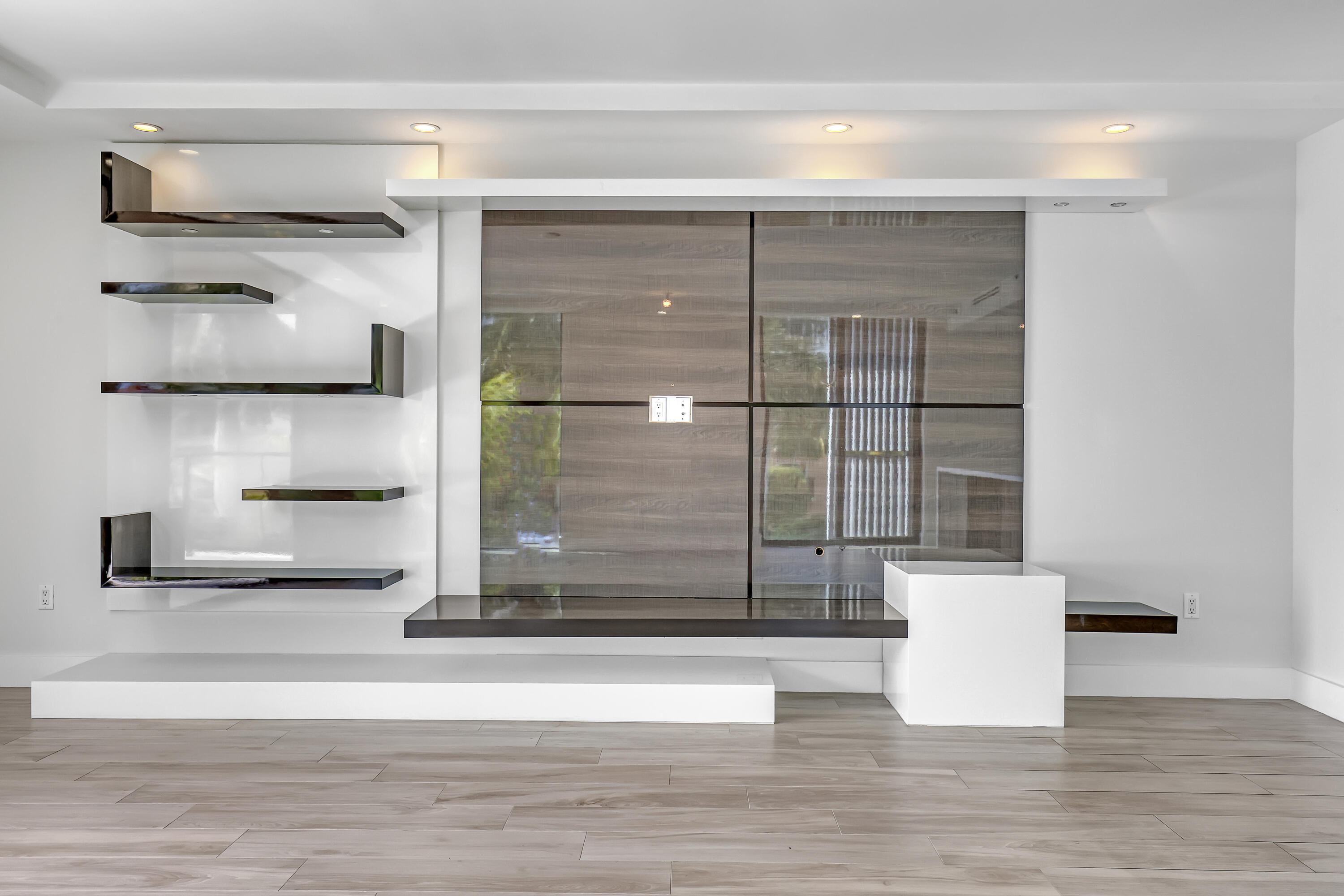 106 Inlet Way 201
