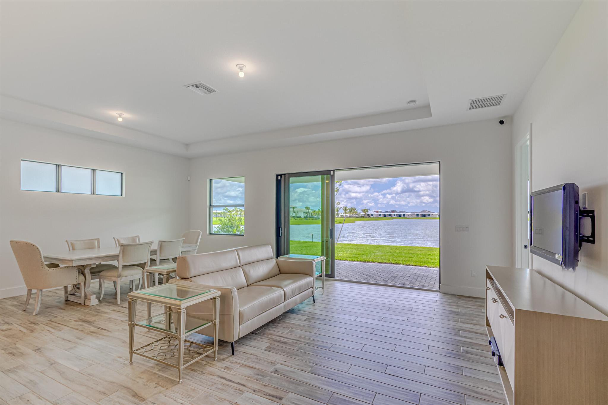 5356 Santa Rosa Lane