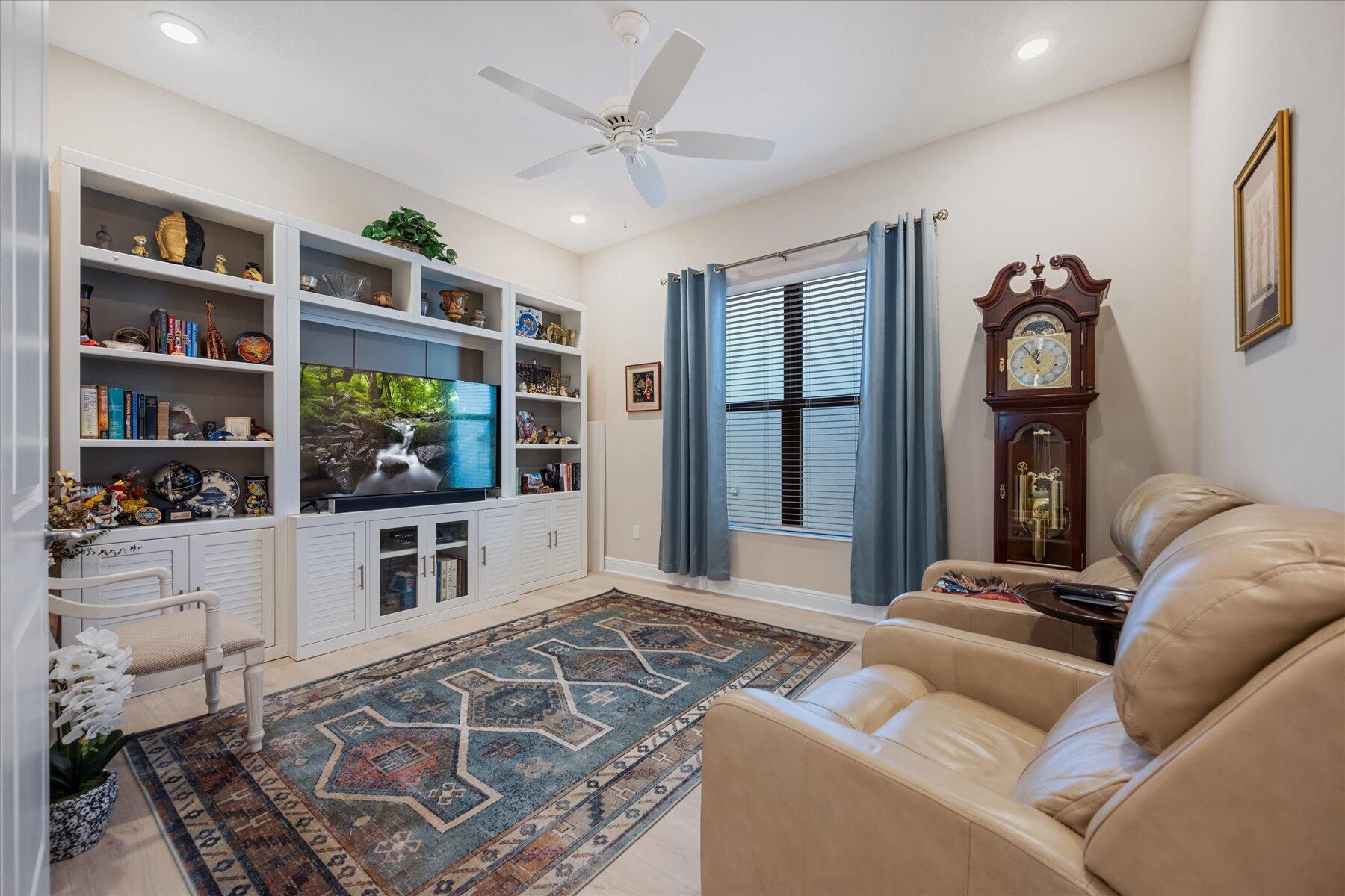 5372 Santa Rosa Lane