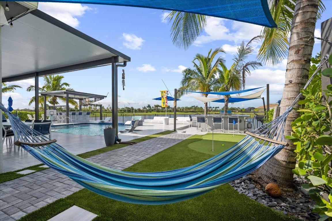 15810 Goldfinch Circle