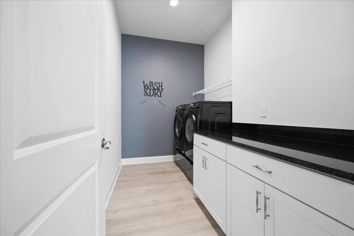 15810 Goldfinch Circle