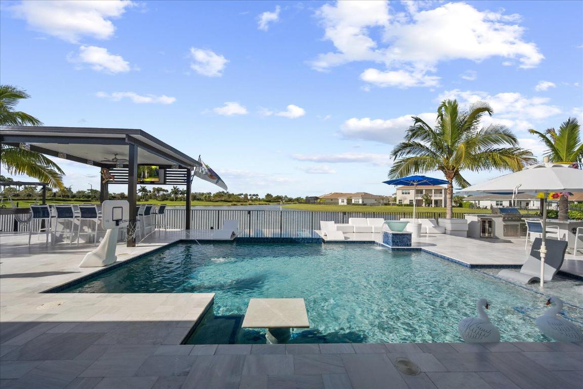 15810 Goldfinch Circle