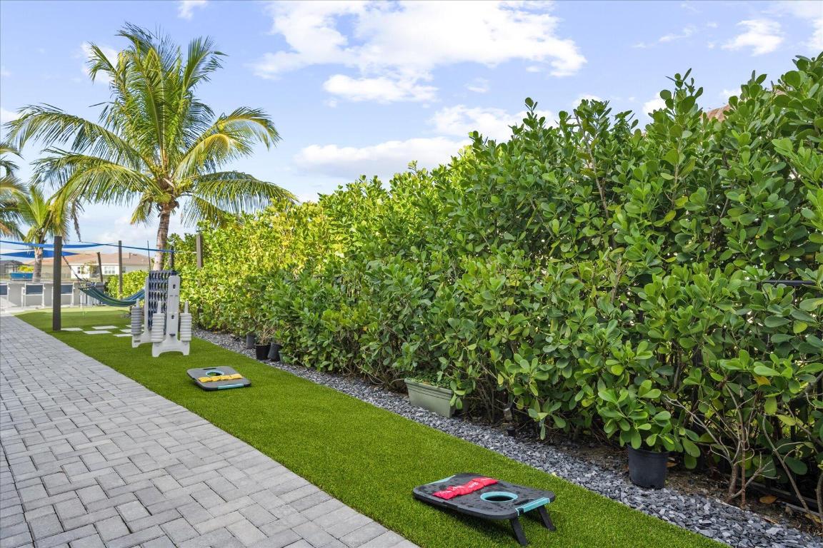 15810 Goldfinch Circle