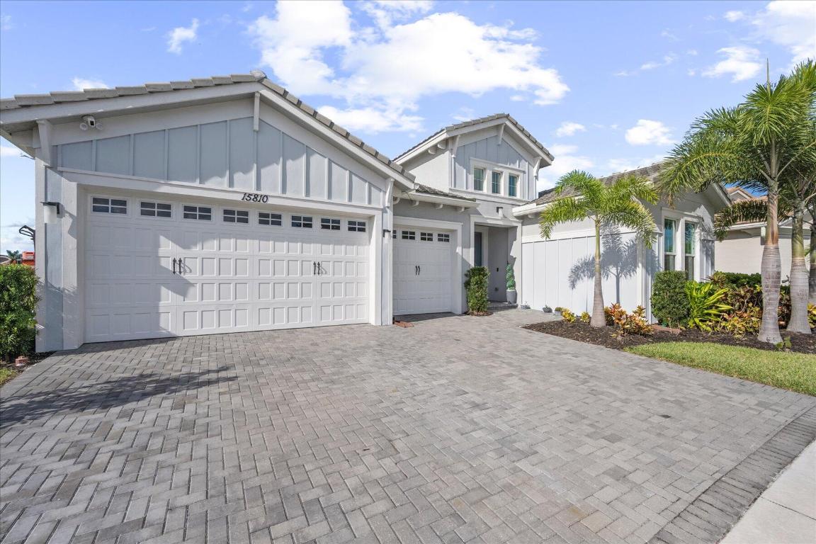 15810 Goldfinch Circle