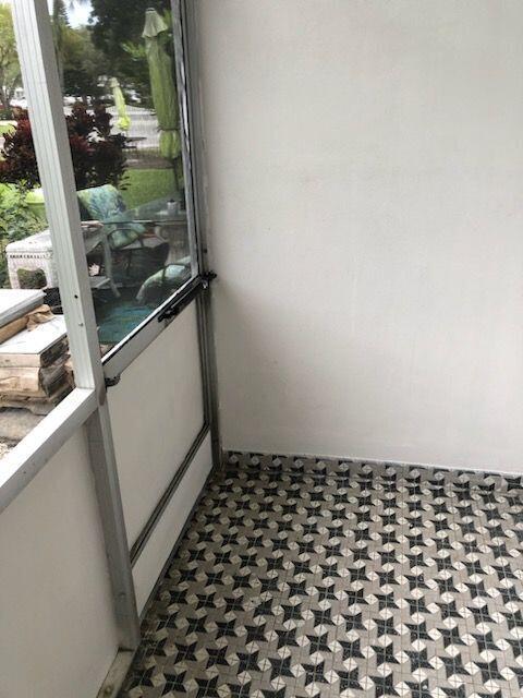 354 Northampton R 354