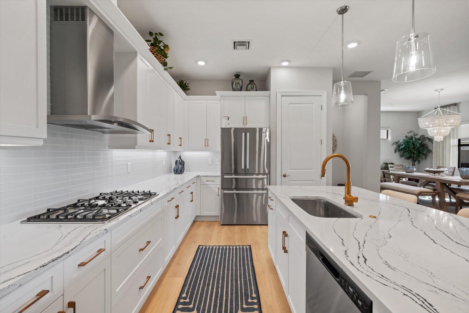 15712 Longboat Key Drive